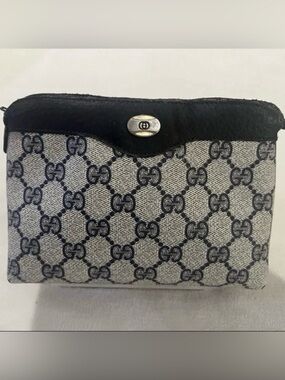 💚Gucci GG Supreme Canvas Cosmetic Pouch with Black Trim💚